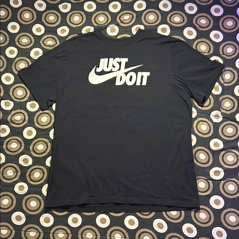 Nike Men's Black T-Shirt